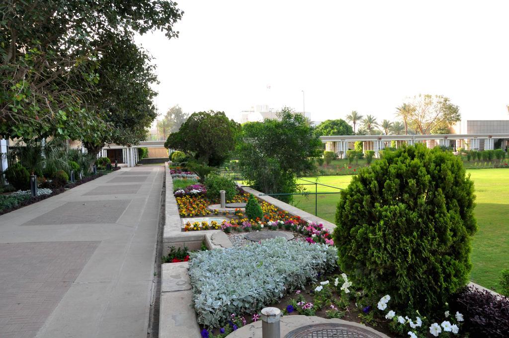 Royal Tulip Alrasheed Hotel Baghdad Exterior photo