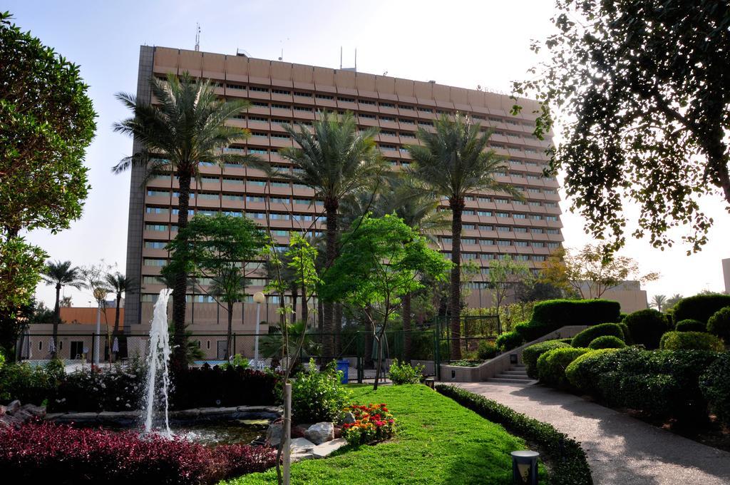 Royal Tulip Alrasheed Hotel Baghdad Exterior photo