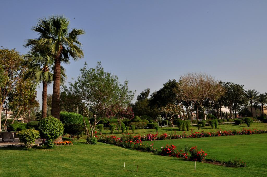 Royal Tulip Alrasheed Hotel Baghdad Exterior photo