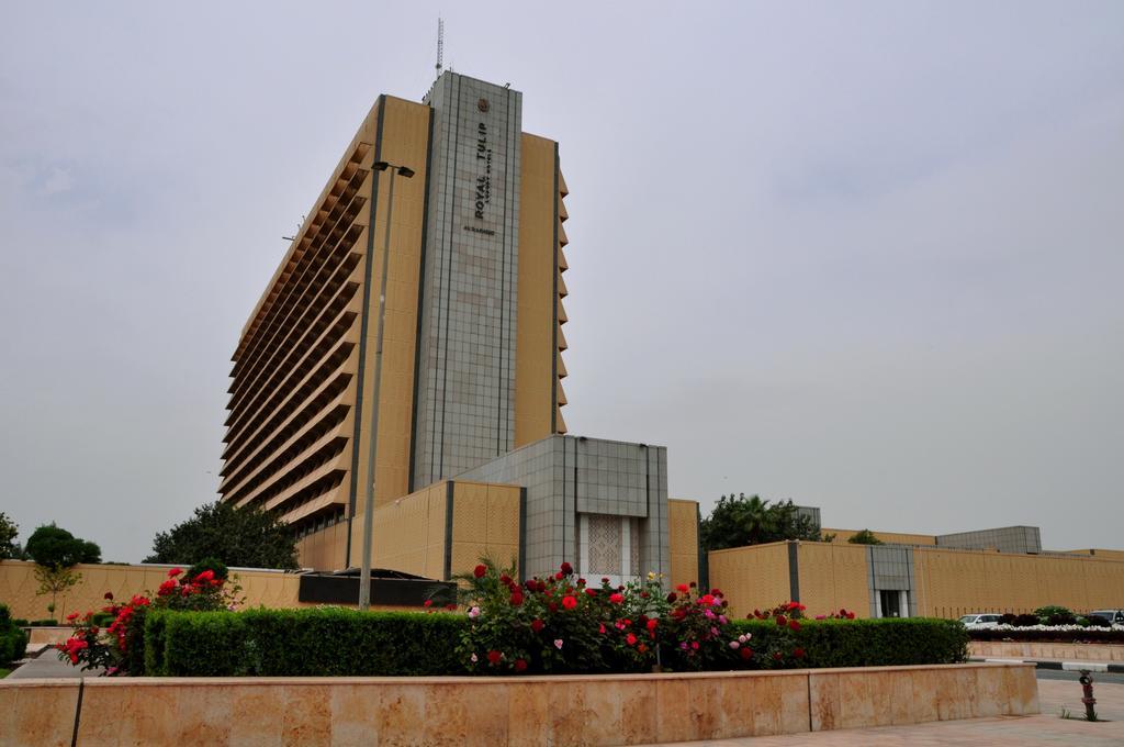 Royal Tulip Alrasheed Hotel Baghdad Exterior photo