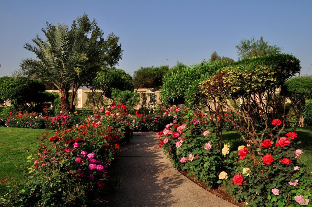 Royal Tulip Alrasheed Hotel Baghdad Exterior photo