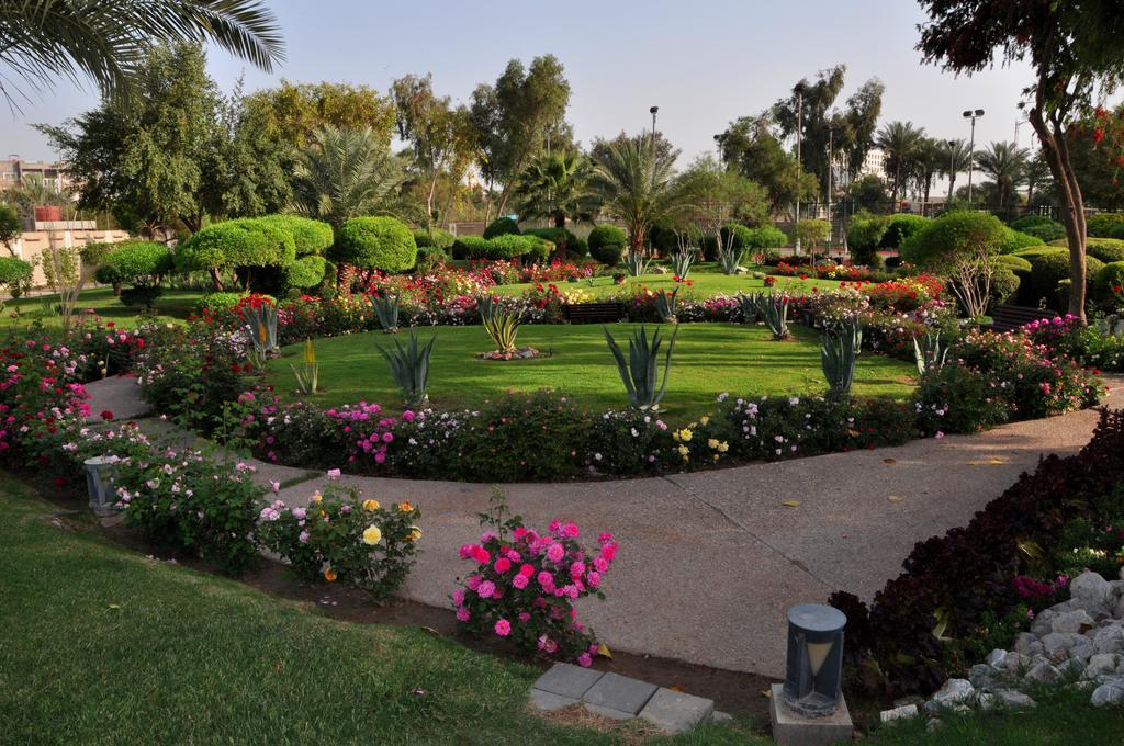 Royal Tulip Alrasheed Hotel Baghdad Exterior photo