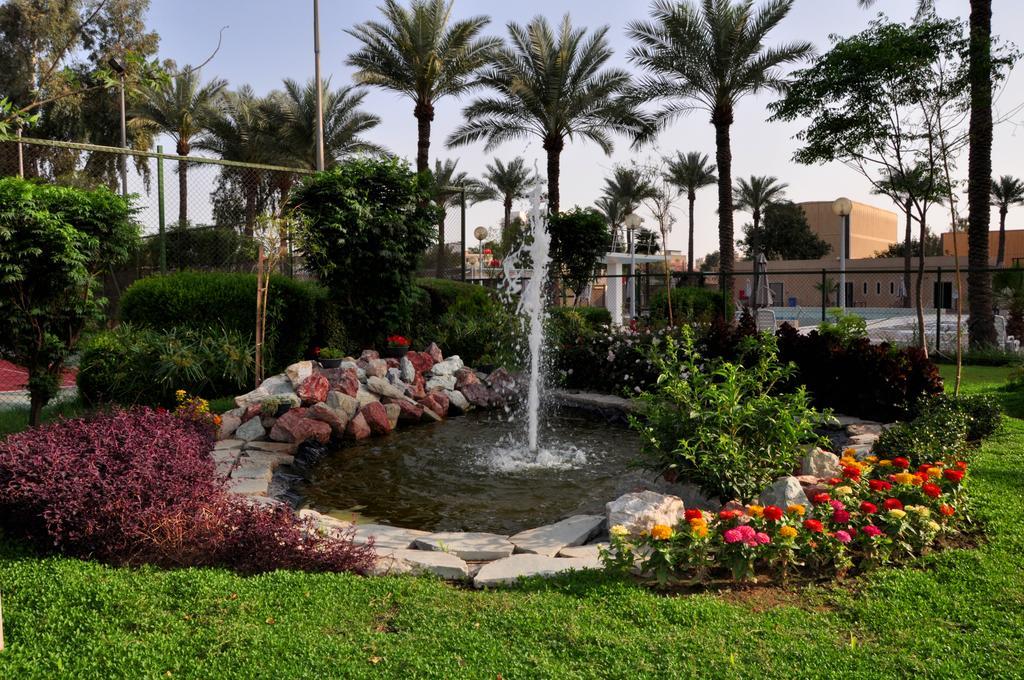Royal Tulip Alrasheed Hotel Baghdad Exterior photo